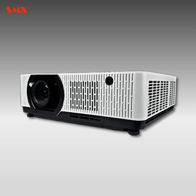 Professional 8200 Lumen Movie Theater Projector With 300 Inch Screen Size